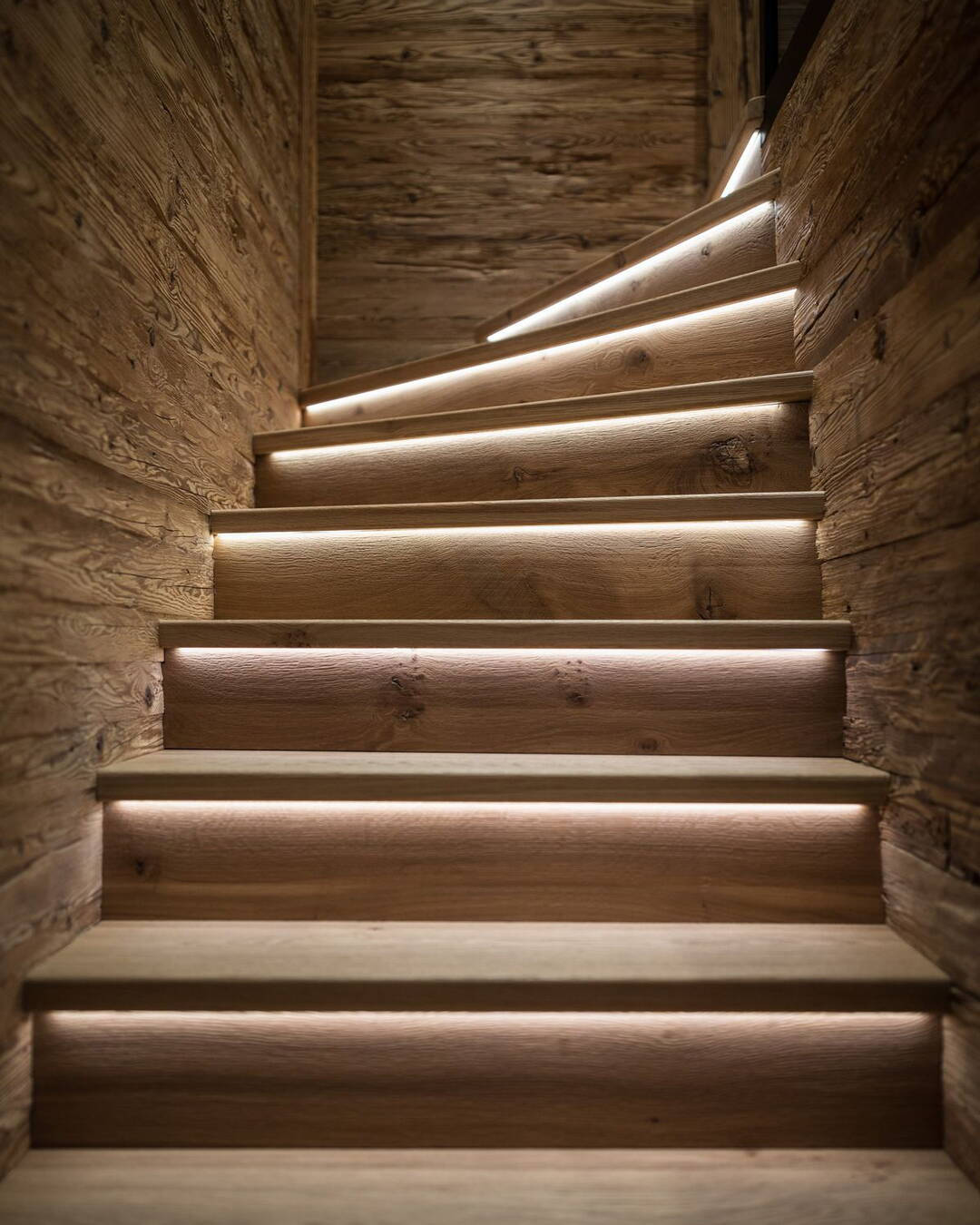 Interior Finish in antique wood by Arnold Reuteler Holzbau AG Gstaad