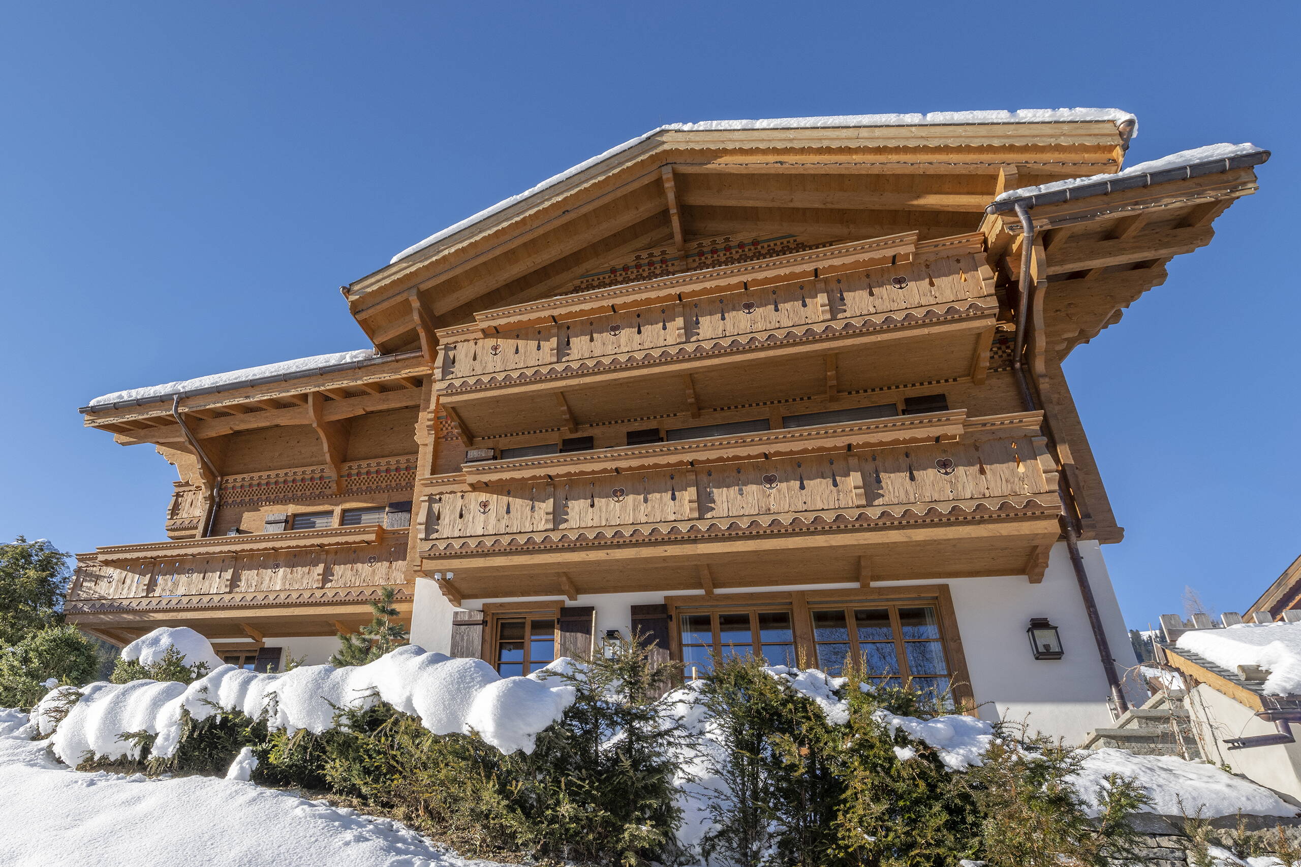 Element Construction by Arnold Reuteler Holzbau AG Gstaad